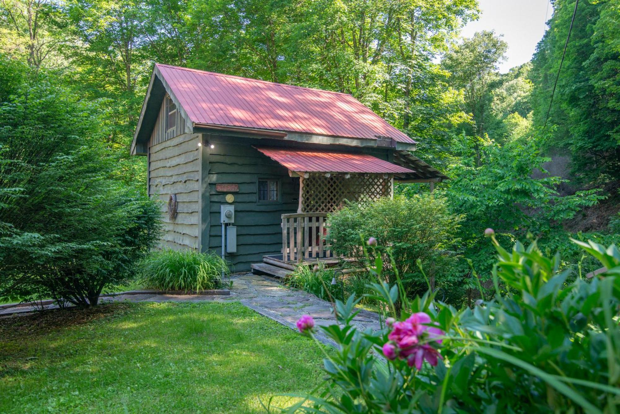 Moore House Inn & Cabins Marlinton Extérieur photo