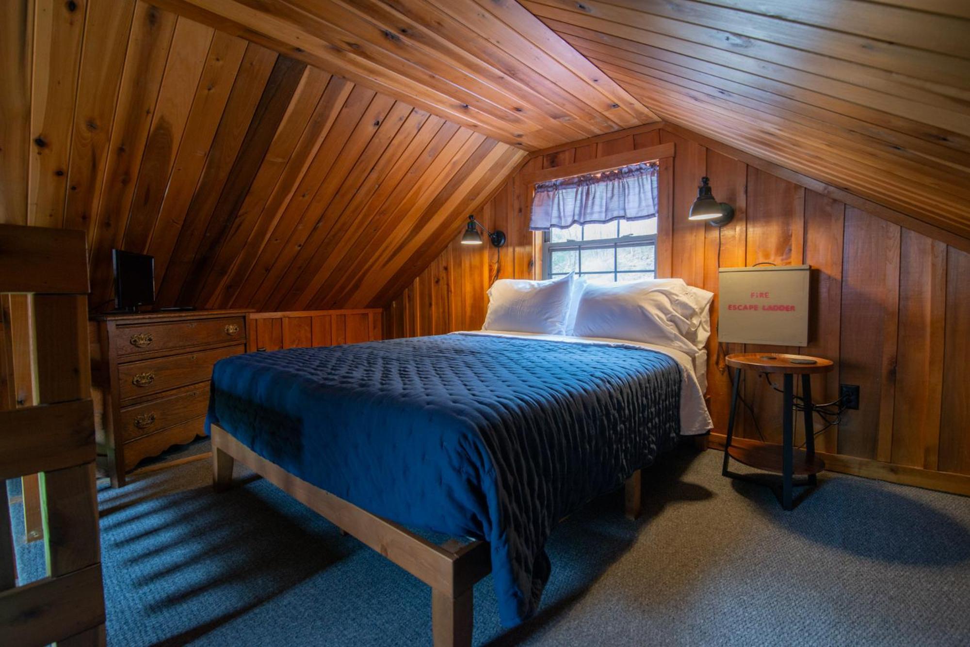 Moore House Inn & Cabins Marlinton Extérieur photo
