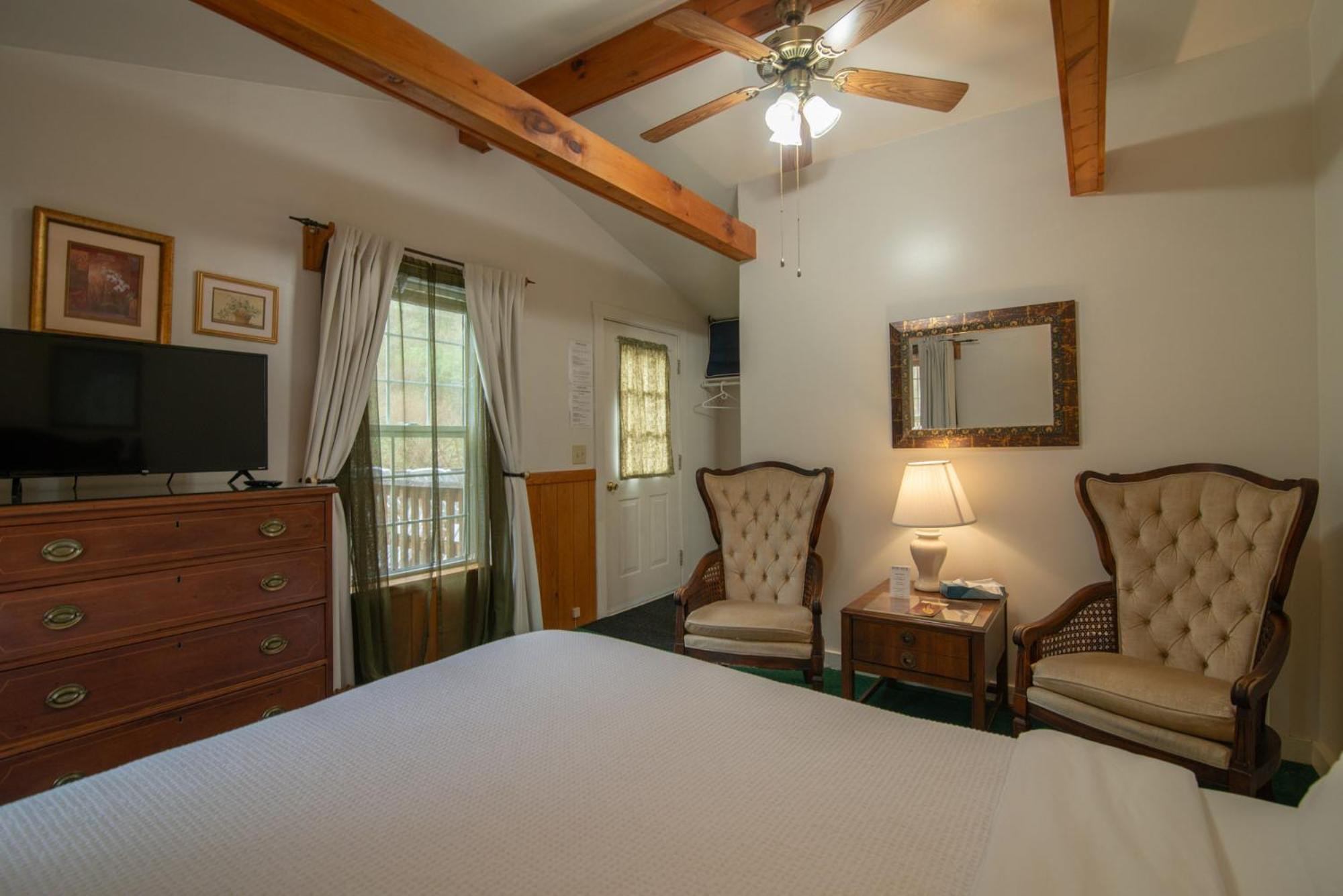 Moore House Inn & Cabins Marlinton Chambre photo