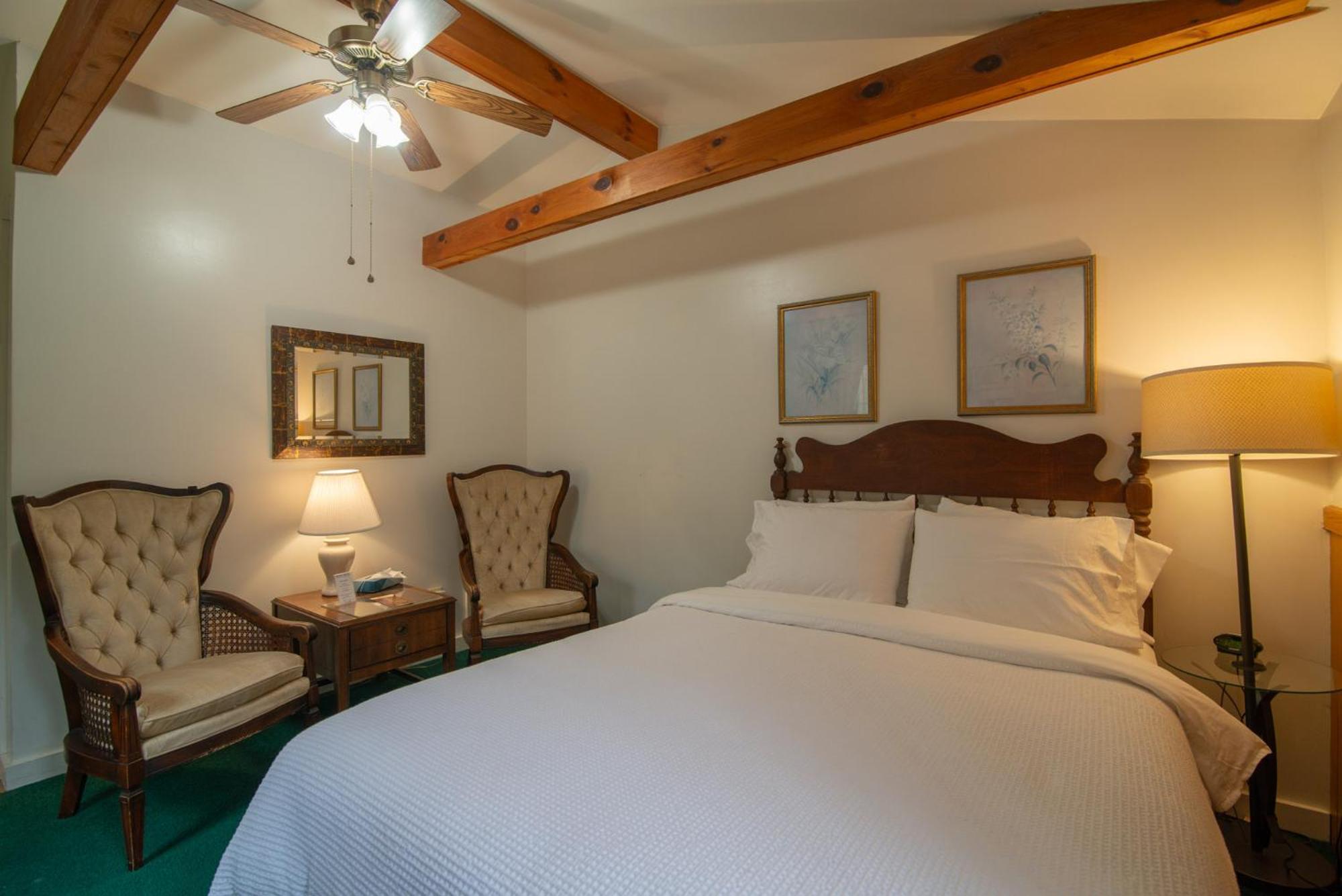 Moore House Inn & Cabins Marlinton Extérieur photo