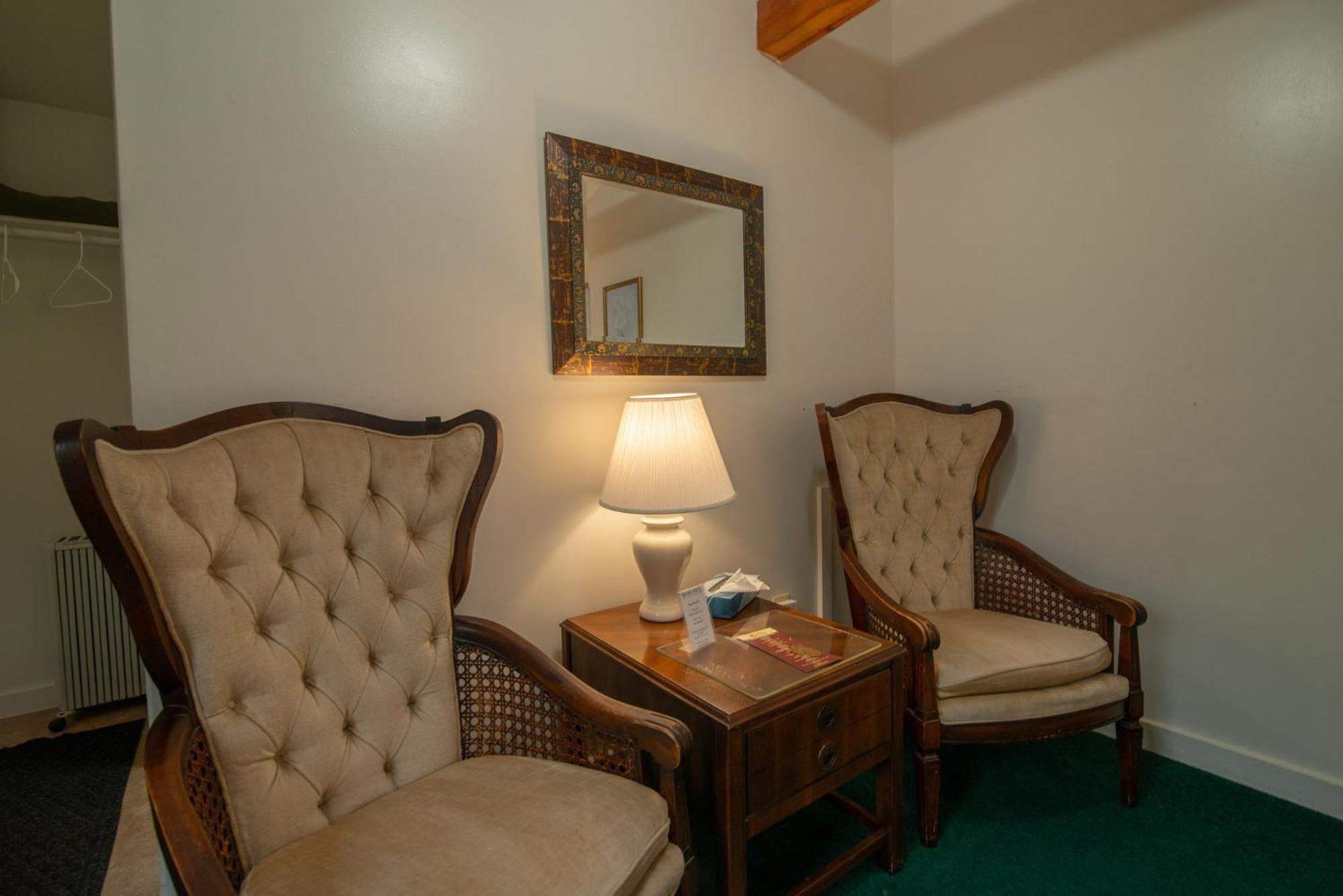 Moore House Inn & Cabins Marlinton Chambre photo